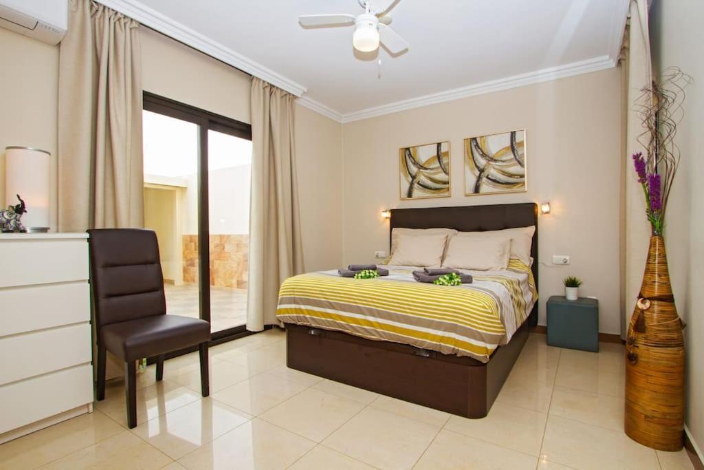 Riviera Park 2B, Central 2 Bed بويرتو ذيل كارمين المظهر الخارجي الصورة
